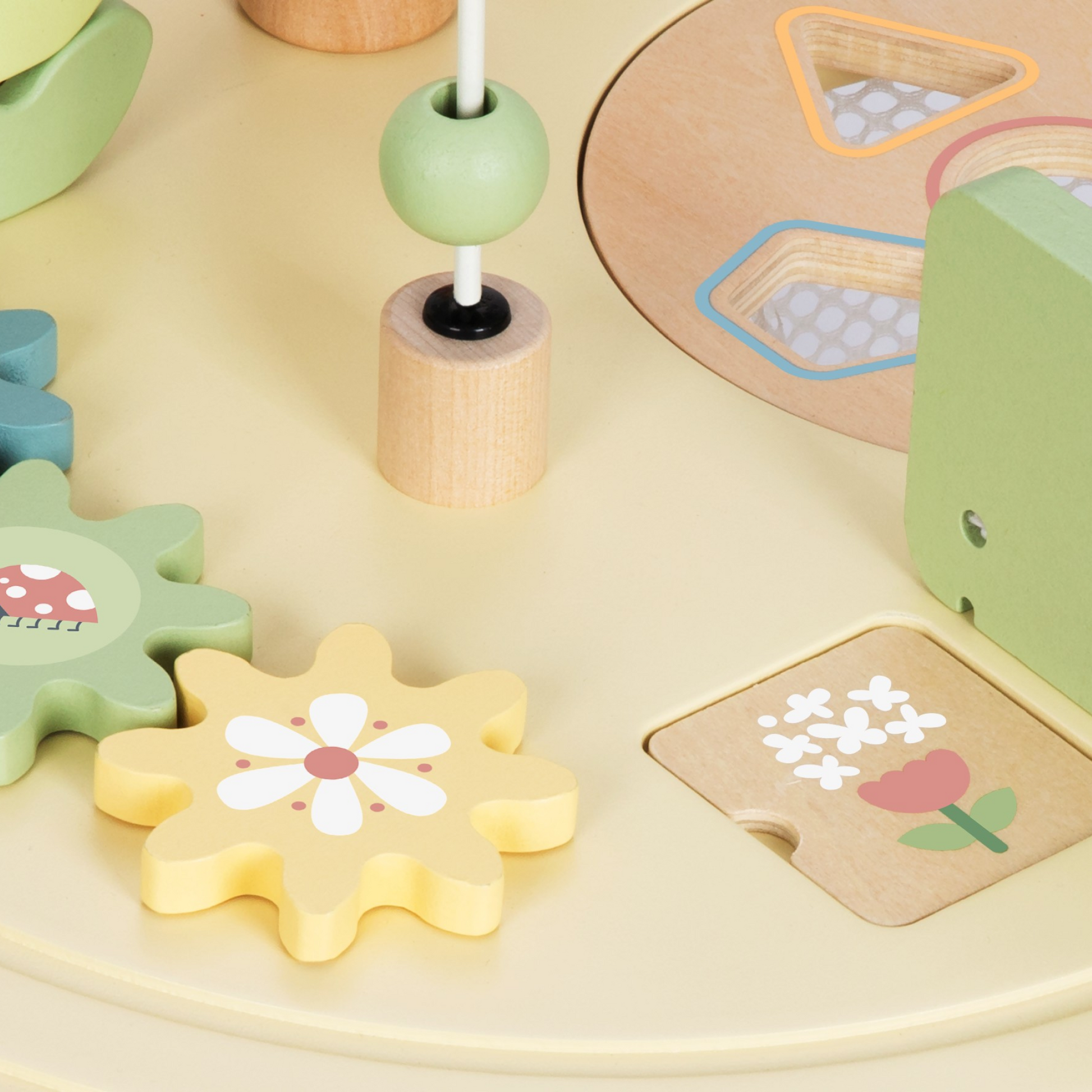 Activity Table — „აღმოაჩინე და ითამაშე“