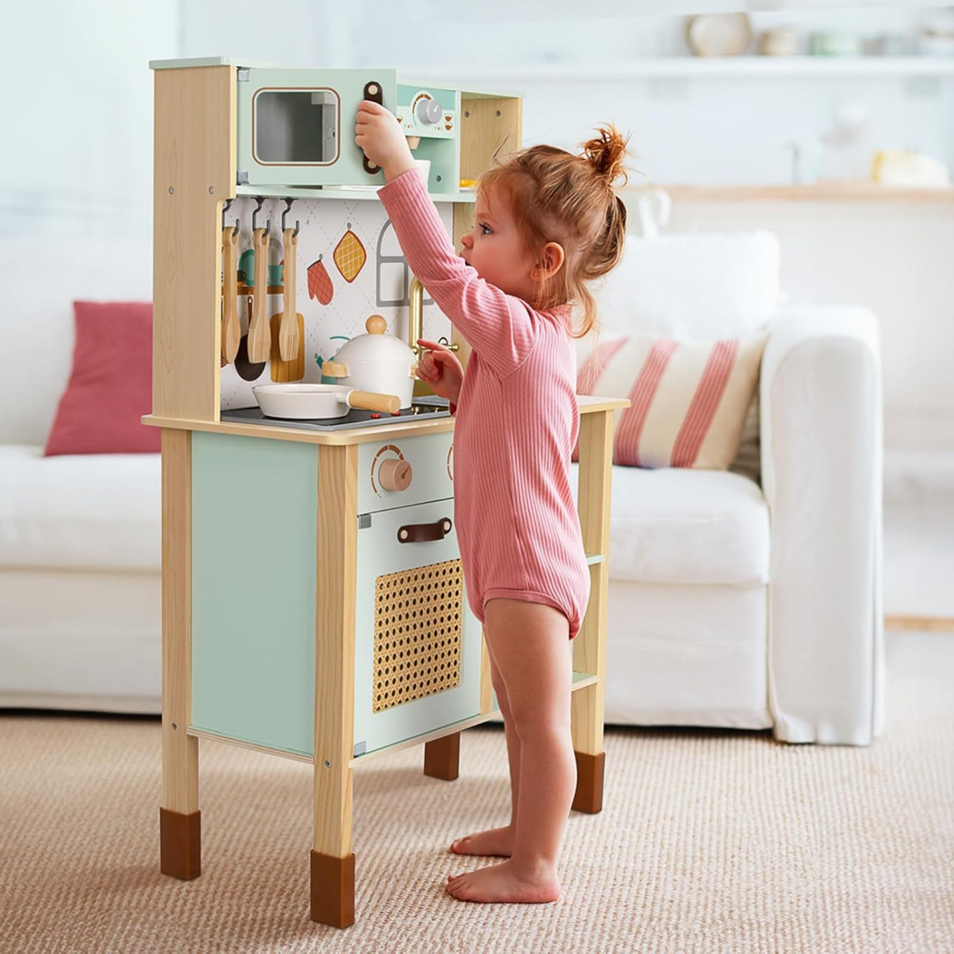 ბავშვური სამზარეულო — „პირველი რეცეპტები, პირველი პასუხისმგებლობები“